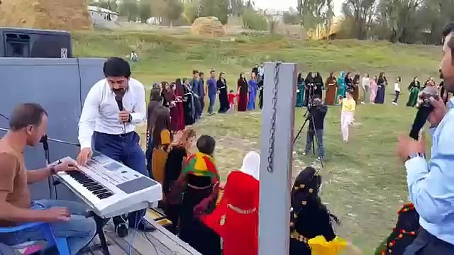 HOZAN REŞO U HOZAN TANER DÜET HALAY 2017