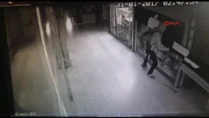 Cep Telefonu Hırsızlığı Kameraya Yansıdı