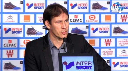 Garcia : "On a trop de défenseurs centraux !"