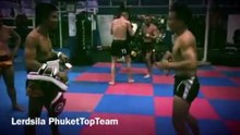 Muay-thaï : ce spécialiste donne un nombre impressionnant de coups en seulement 40 secondes