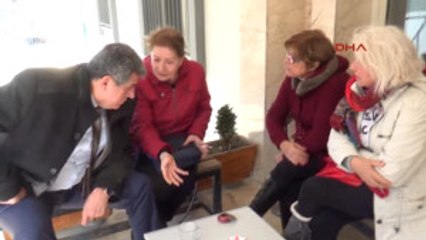 Izmir Referandum Çalışması Yapan CHP'li 2 Kadın Tartaklandı Iddiası