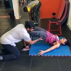 Hot & Sexi Girl GYM in Sex.