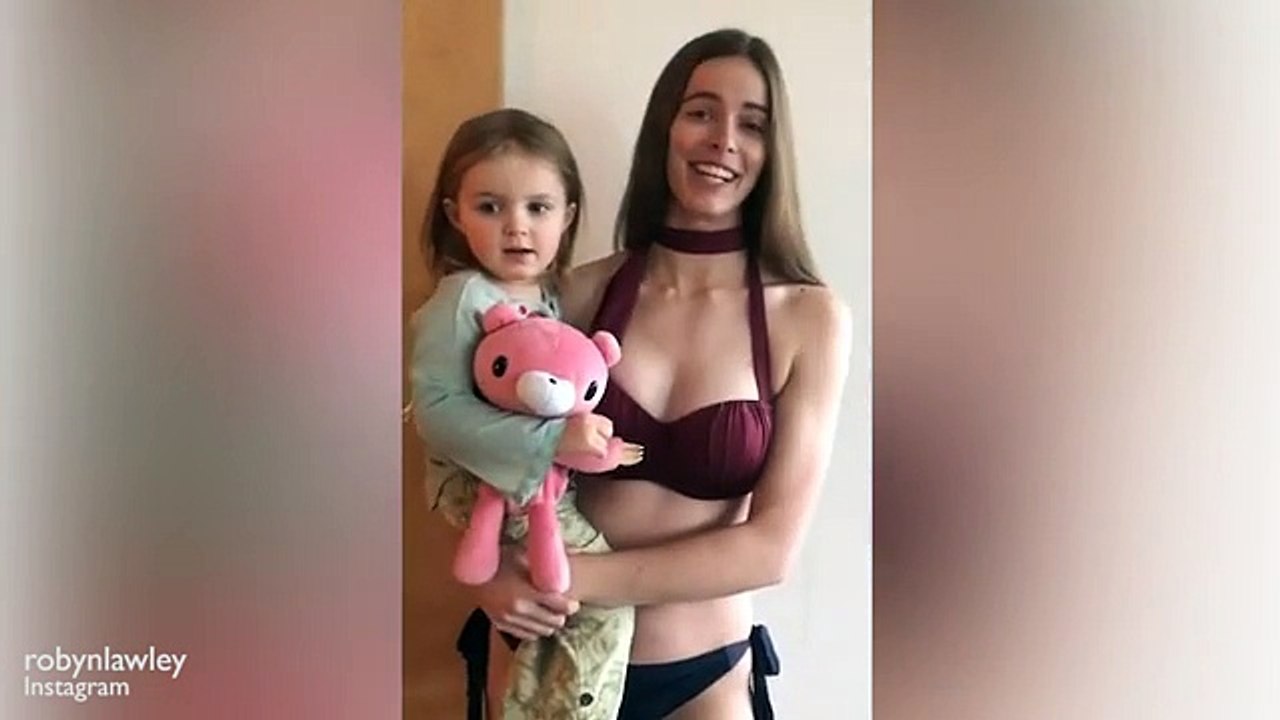 Model Robyn Lawley promotes body-positive message in bikini