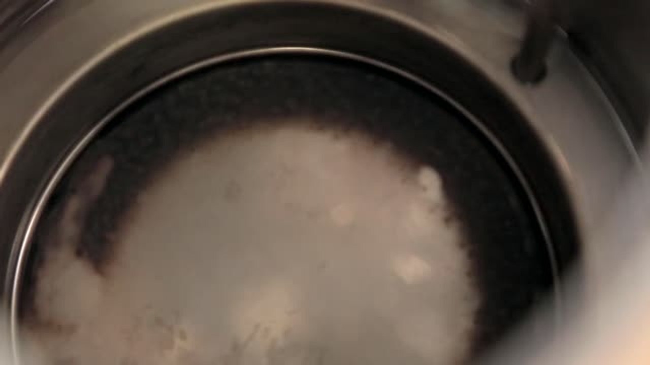 How to Clean Your Kettle