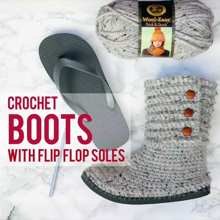 Elle prend de la laine, une paire de tongs, et c'est parti. Toutes les femmes veulent de sa réalisation!