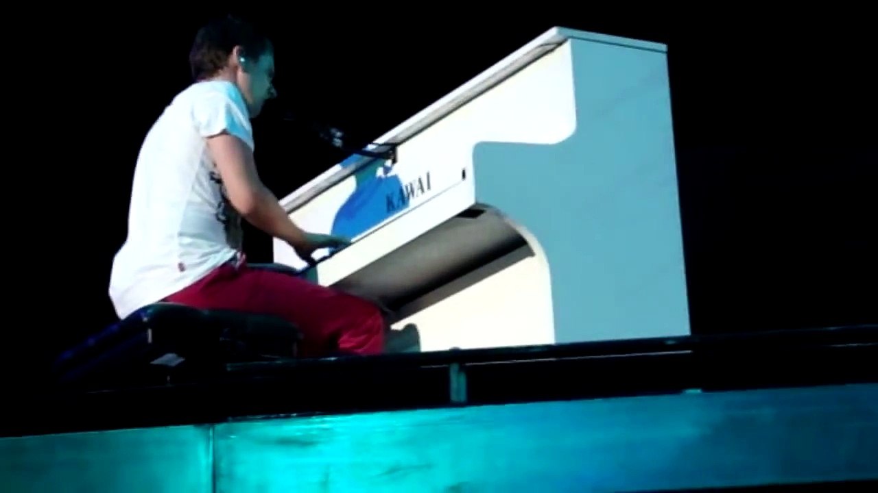 Muse - United States of Eurasia - São Paulo Estádio Cícero Pompeu de Toledo - 04/13/2011