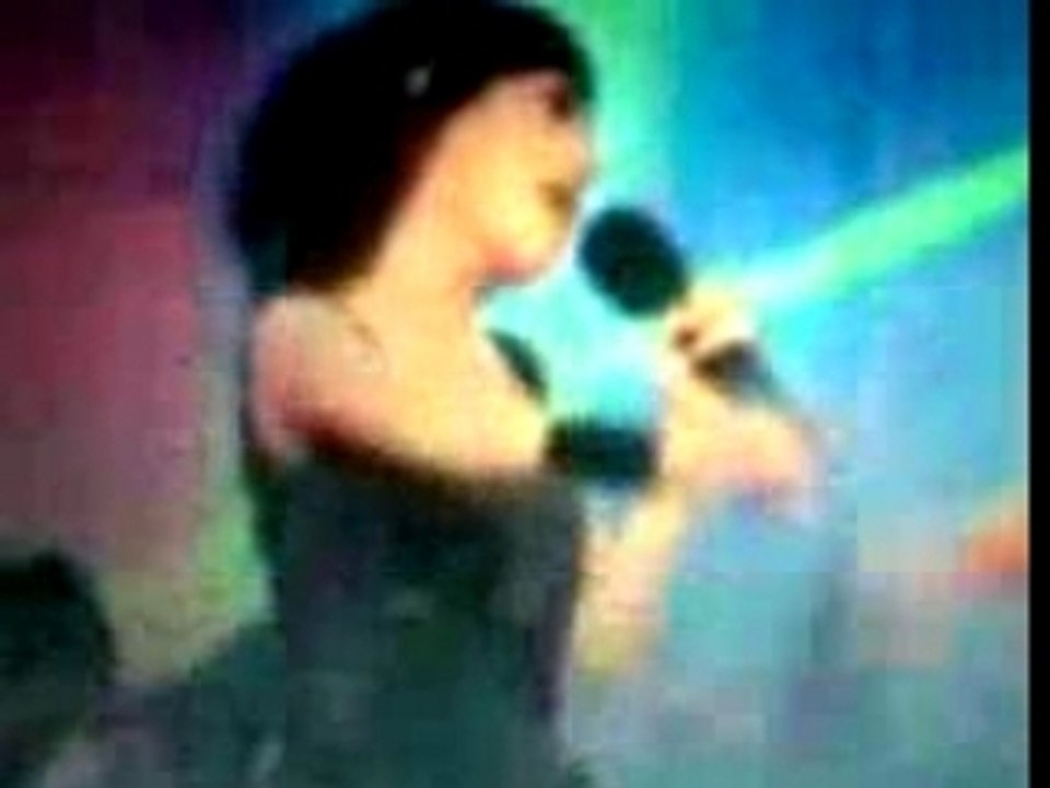 Sun Ho During Concert