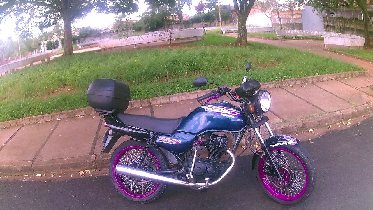 ......Minha humilde motoka .