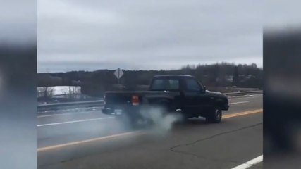 Passage de la marche arrière en roulant à 65 km/h.