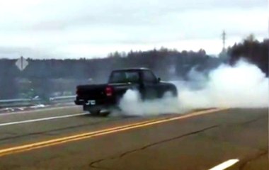 Guy Shifts His Truck Into Reverse While Going 40mph