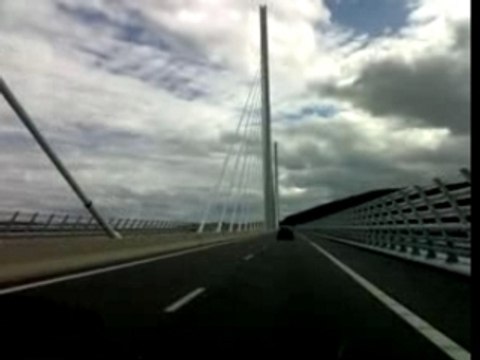 viaduc de millau la traversée