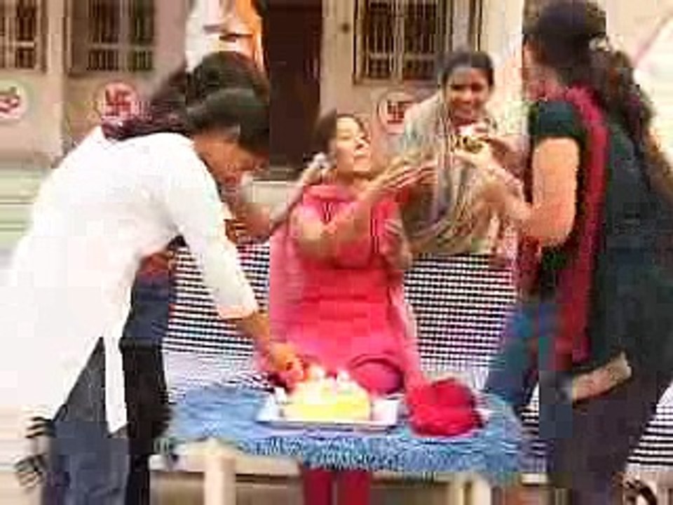 barthdey kaise manaye
