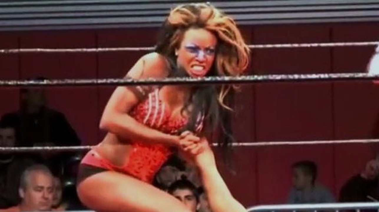 Rhaka Khan vs Jana (2008) Female Wrestling
