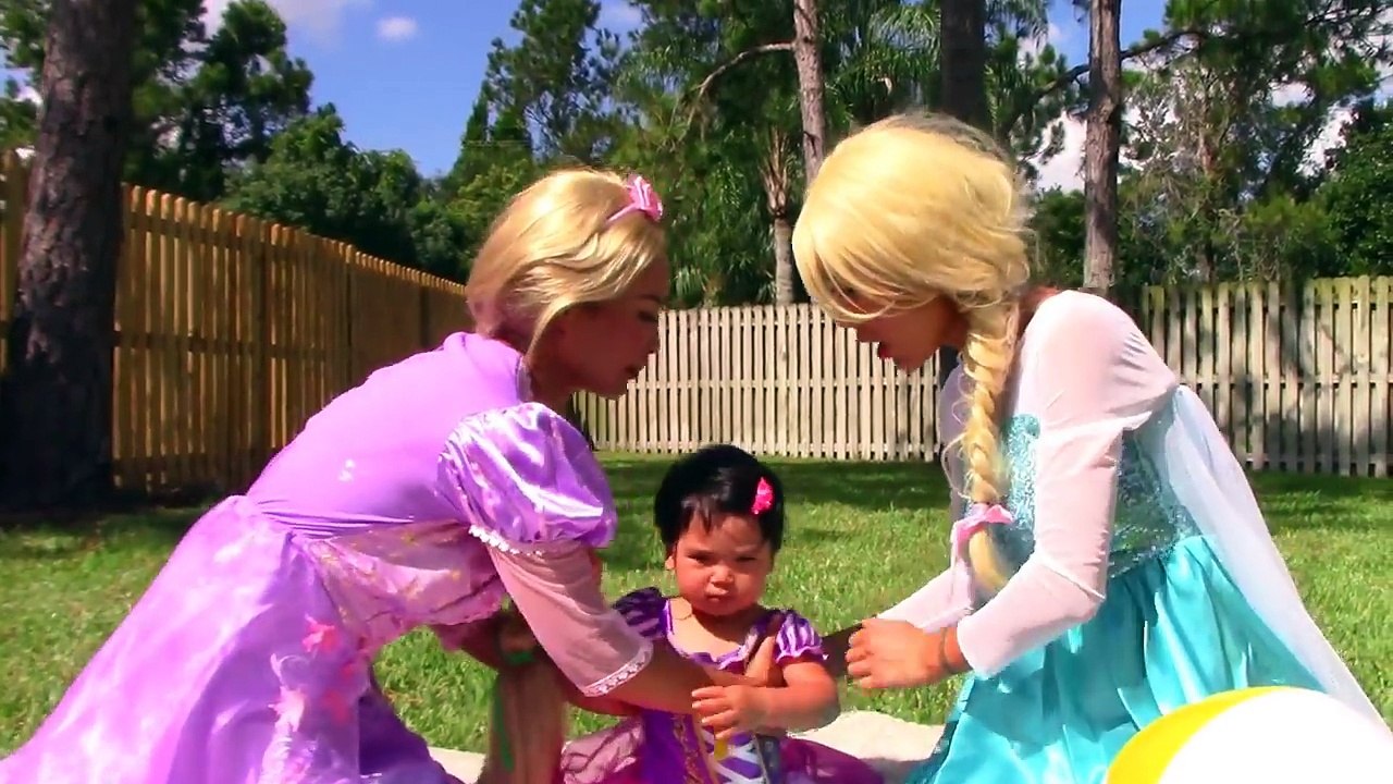 Rapunzel Kidnapped! w/ Spiderman, Joker, Catwoman, Bad Baby, Frozen Elsa