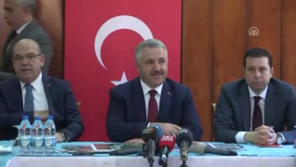 Ulaştırma Bakanı Arslan Izmir Projelerini Anlattı