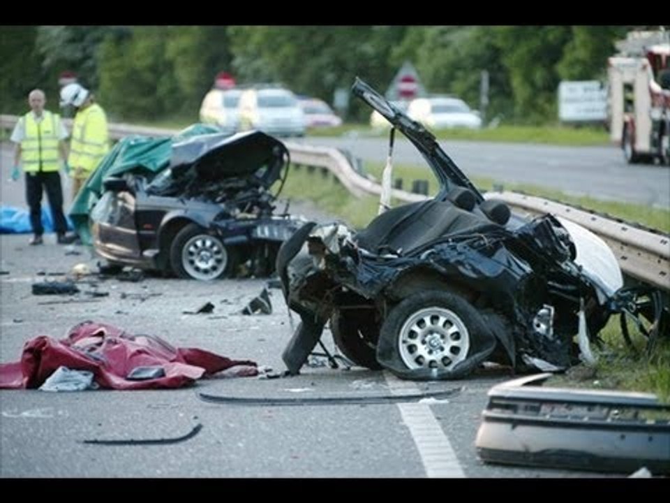 Best Car Crash Videos Compilation #2 - Most Shocking Road Accidents 18+