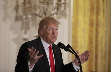 Fox News anchor Shep Smith blasts Trump: 'It's absolutely crazy'