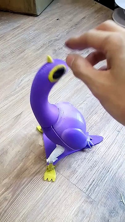 Trash Dove : la colombe violette en vrai -  robot mécanique !