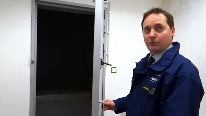 Police de Jemeppe-sur-Sambre: visite des cellules avec le chef de corps
