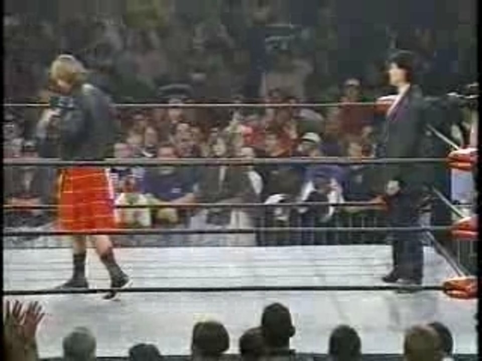 WCW - Eric Bischoff Joins the nWo