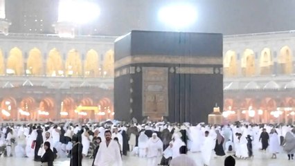 Beautiful Rain in  Haram Sharif, Makkah