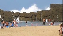 Porto rico : le jour o des vagues gantes ont envahi la plage de puerto nuevo (vido)