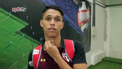 Jogadores do São Paulo festejam vitória na Vila e Cueva repete gesto tradicional