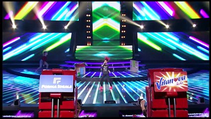 Laura Tomas - Locked Out Heaven