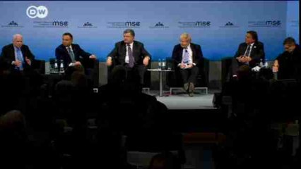 McCain y Johnson reclaman "una oportunidad" para Trump