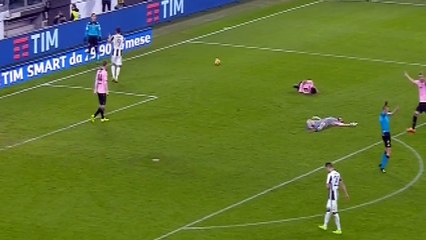 Josip Posavec injury - Juventus vs Palermo  17.02.2017 (HD)