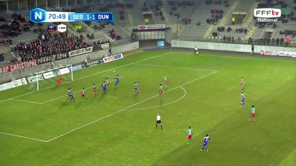 Coup franc repoussé par la défense