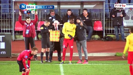 Sortie de Tuta à la place de Niang