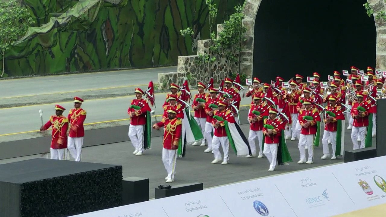 افتتاح معرض ومؤتمر الدفاع الدولي "ايدكس" في أبوظبي