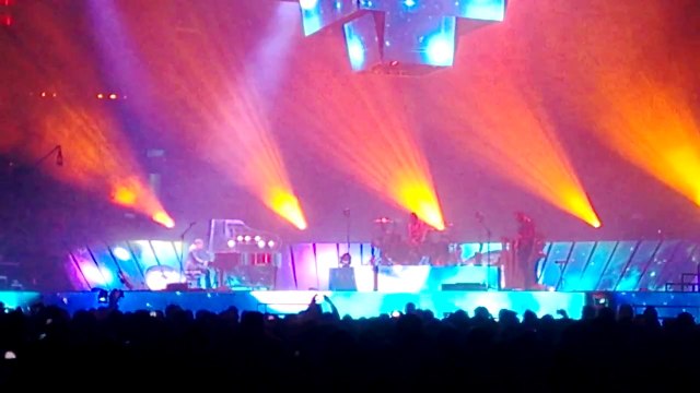 Muse - United States of Eurasia - Boston TD Garden - 04/12/2013