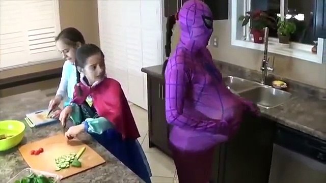 Hulk vs Elsa Disney Frozen Stop Motion Spiderman Superheroes Prank Videos Spiderman Kiss