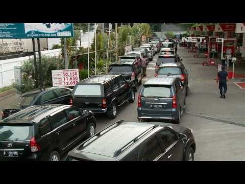 NET12 - Antrean pemasangan Alat pemantau penggunaan BBM bersubsidi atau RFID membludak