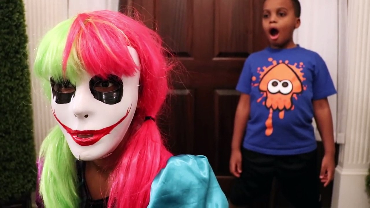 Bad Baby Shasha Becomes Joker Girl! - Shiloh Crazy Pranks - Onyx Kids-iSPutuB96sU