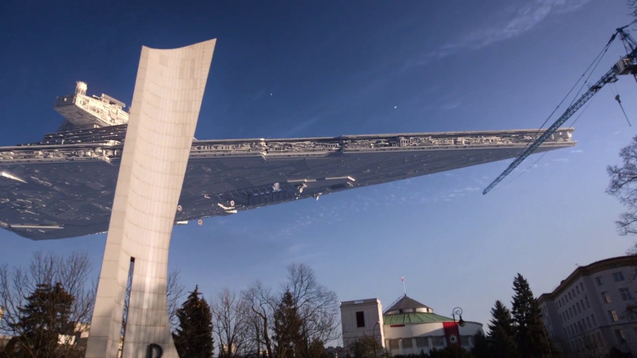 Des vaisseaux de Star Wars à Varsovie, en Pologne !