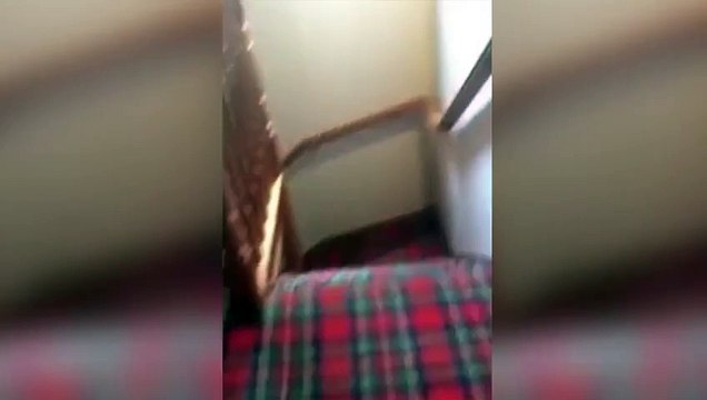 Quand tu rentres chez toi et que tu trouves un gars armé endormi dans le salon