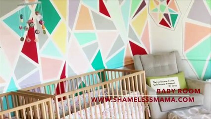 Stick adhesive tape on the walls and then they paint. When you remove it, the effect is wonderful!