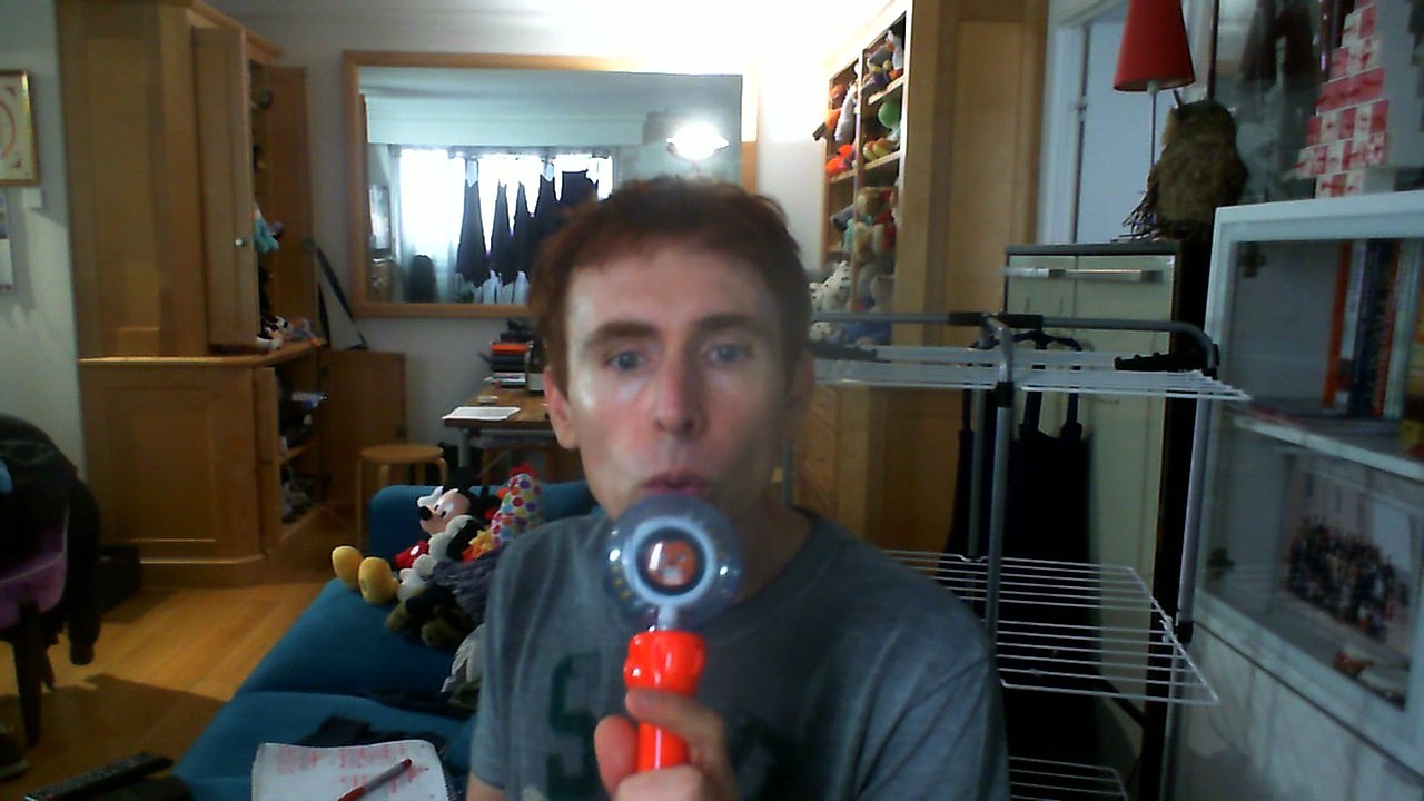 Wiwi égratigne "j'ai oublié la nuit" d'Antoine