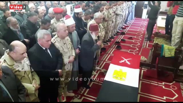 بالفيديو.. تشيع شهيد السويس في جنازة عسكرية بحضور قائد الجيش الثالث والمحافظ