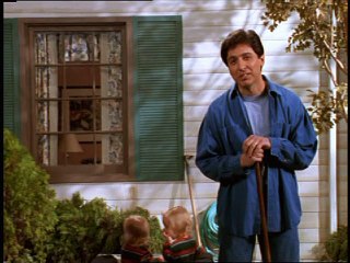 Szeretünk Raymond!  S01 15 Az Autó