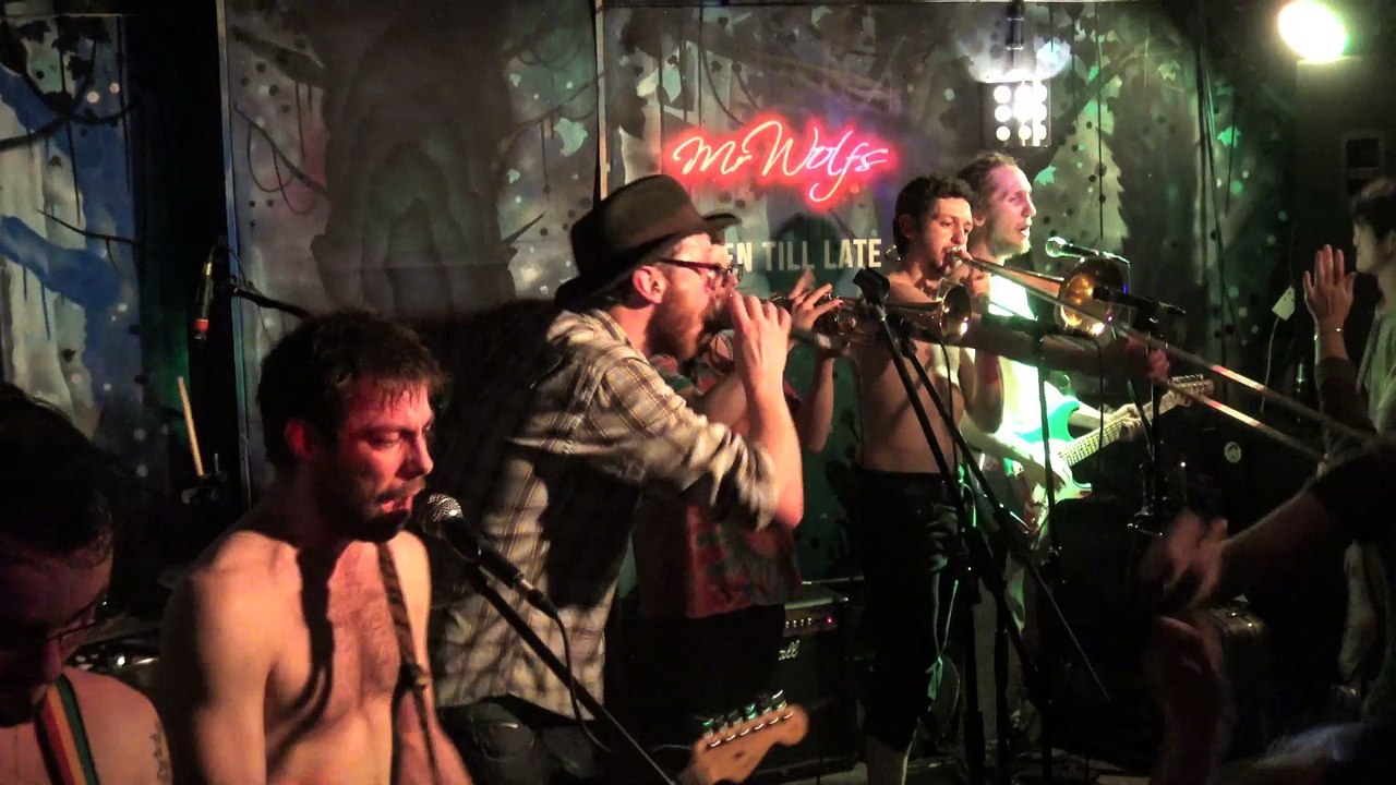 17-02-17 at Mr Wolf's Crinkle Cuts pt 2