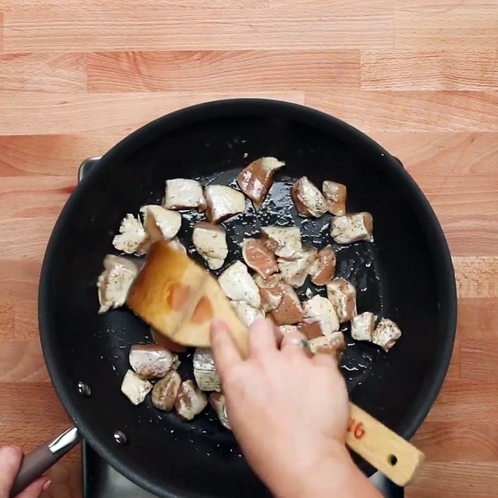 Healthier Chicken Alfredo Pasta