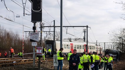 Un mort après un déraillement à Louvain