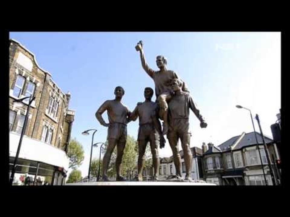 IMS - Patung-patung Pemain legendaris sepak bola Inggris