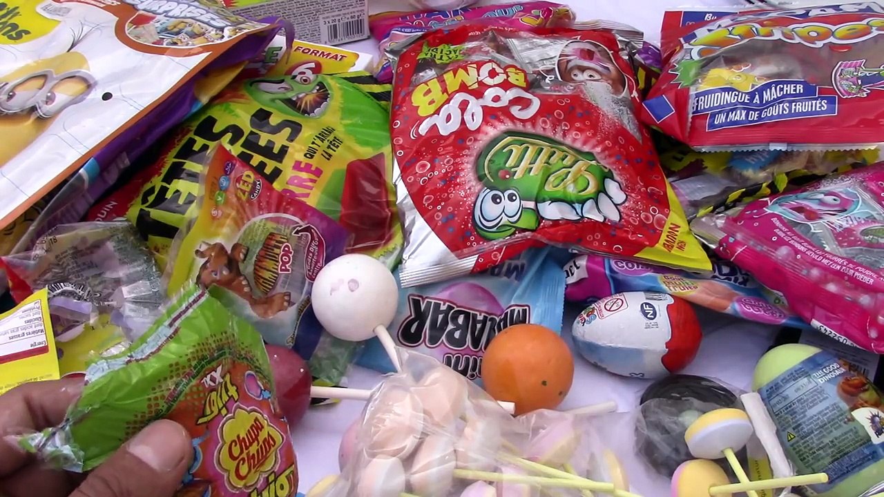 LEARN COLORS with A lot of Candy Chupa Chups Lollipops Party in My Tummy