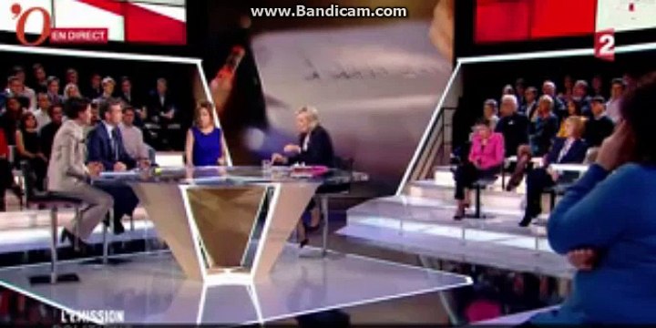 Face à face très tendu entre Marine Le Pen et Najat Vallaud-Belkacem