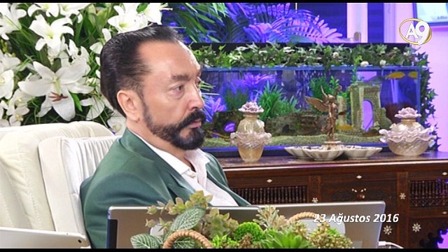 Güneydoğu’daki gençleri PKK politize ediyor. PKK’ıların dayanağı Darwinist eğitim mutlaka kaldırılmalı